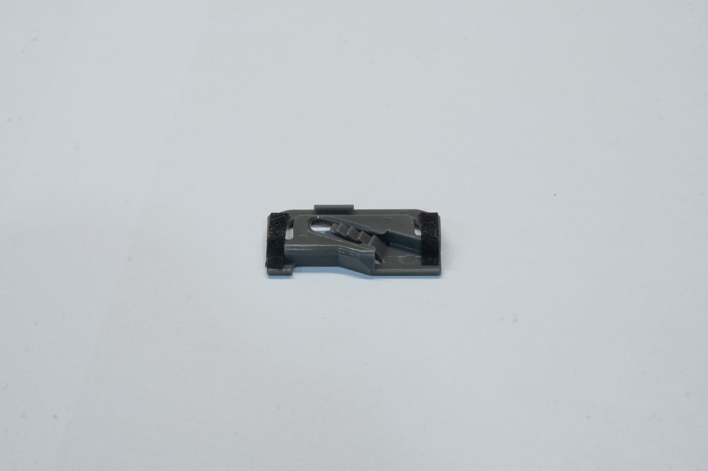 Mitsubishi Lancer EVO 9 Clip for Drip Molding ( 7403A019 )