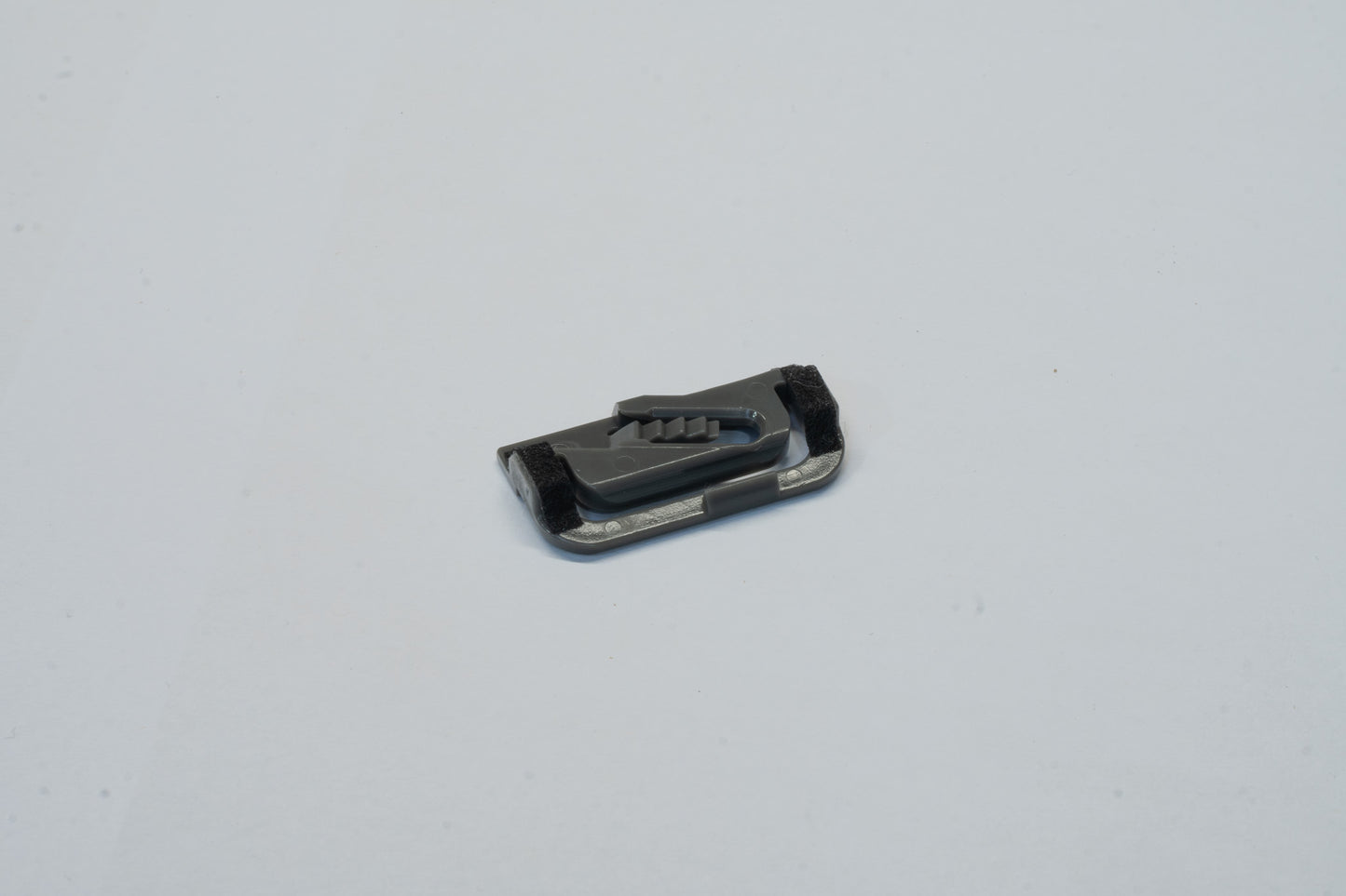 Mitsubishi Lancer EVO 9 Clip for Drip Molding ( 7403A019 )