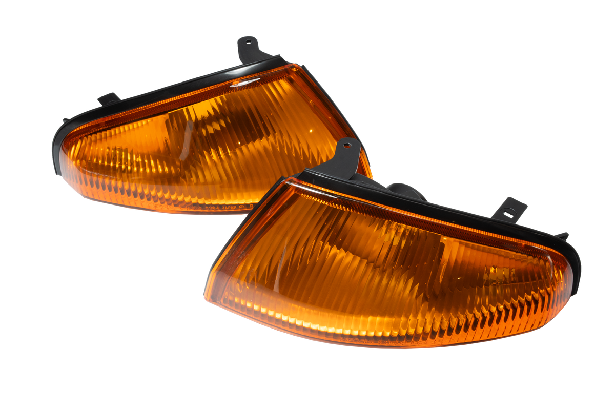 Nissan Skyline R32 GTR Front Indicator LHS - BNR32 (26129-RHR20) Exterior