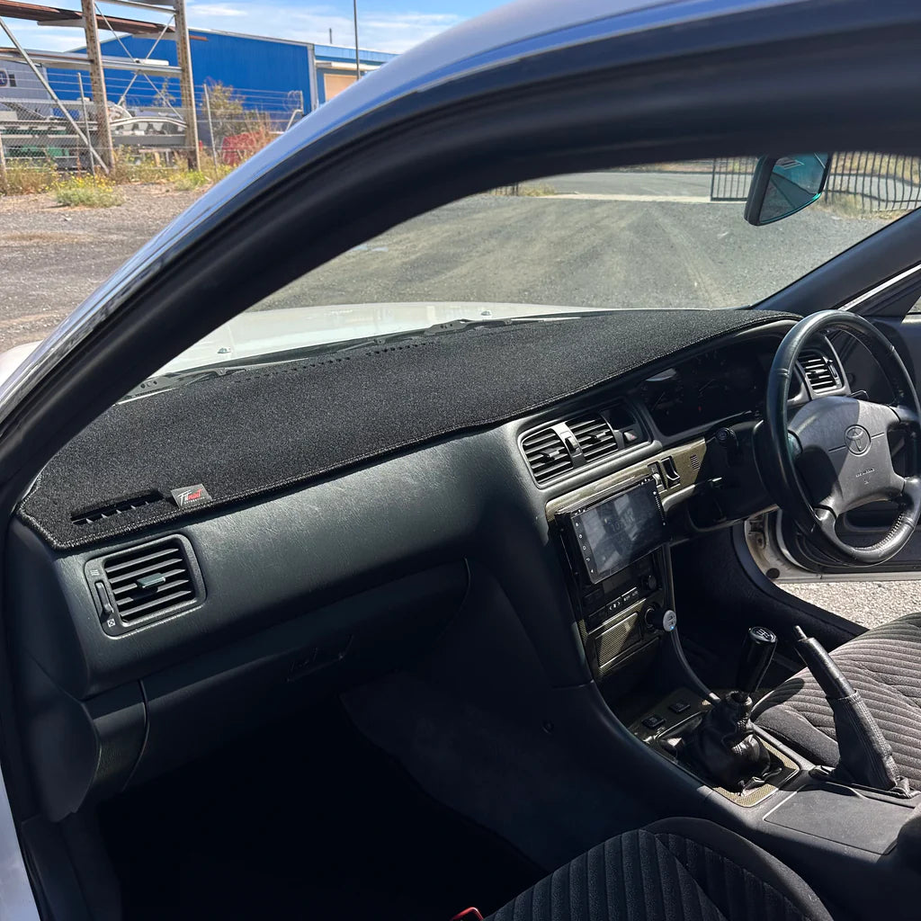Fitmint - compatible w/ Toyota Mark 2 JZX110 Dash Mat