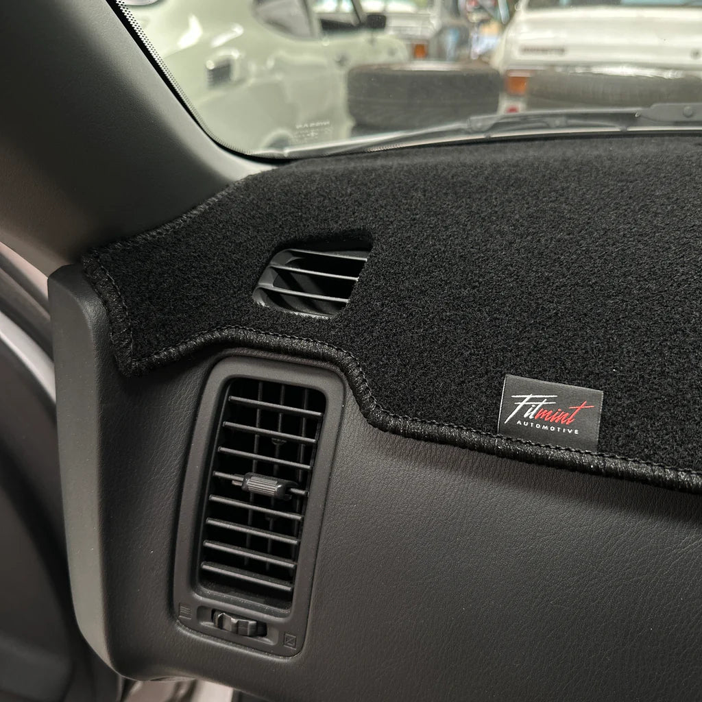 Fitmint - Nissan Skyline R33 Dash Mat